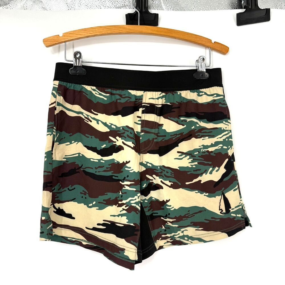 Tachuntfish THF Athletic Shorts Kamysh Camo Outdoor Fish Hybrid Mens Size M